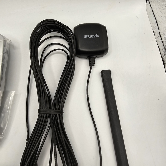 Sirius Streamer GT - New in Box. - Picture 6 of 7